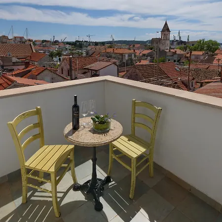 Gostinjska kuća Meri 4*