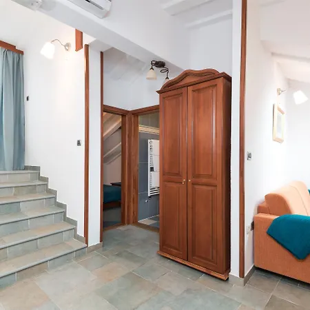 بيت ضيافة Meri تروغير